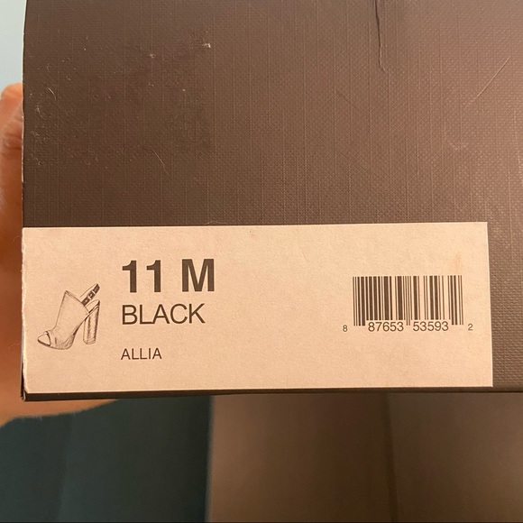 NEW Vince Camuto “Allia” Heels - Picture 8 of 8